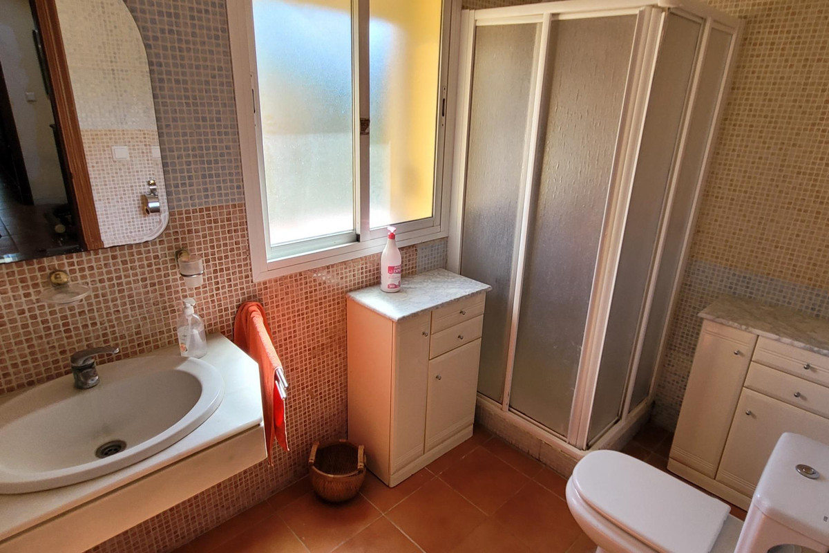 4 Bed Townhouse for sale in Estepona Costa Del Sol, Málaga, Spain
