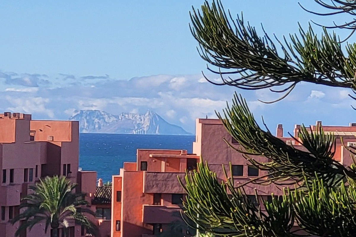 4 Bed Townhouse for sale in Estepona Costa Del Sol, Málaga, Spain