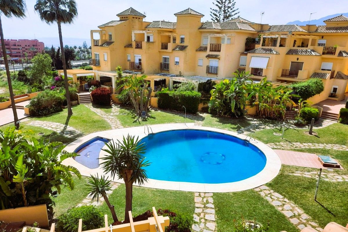 4 Bed Townhouse for sale in Estepona Costa Del Sol, Málaga, Spain