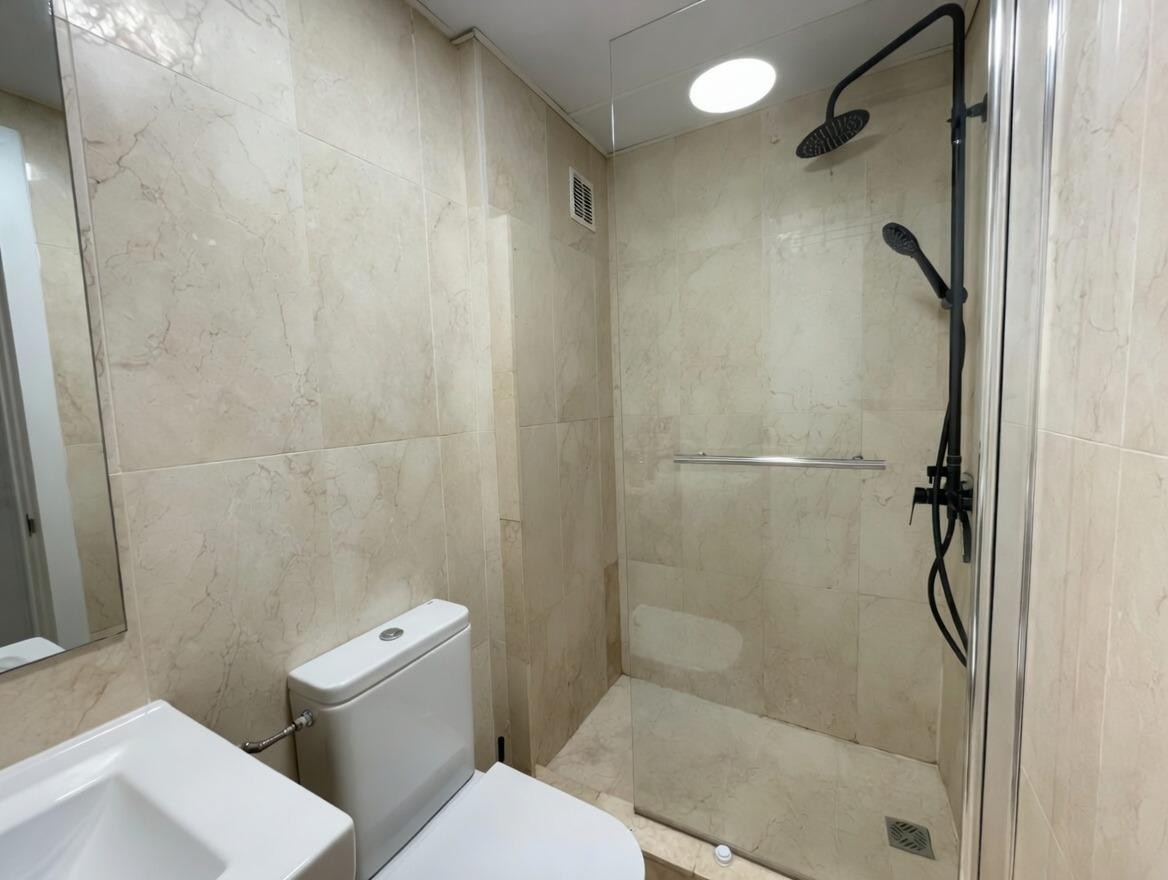 Se vende Apartamento Planta Media de 1 dormitorios en Costa Del Sol, Málaga, España