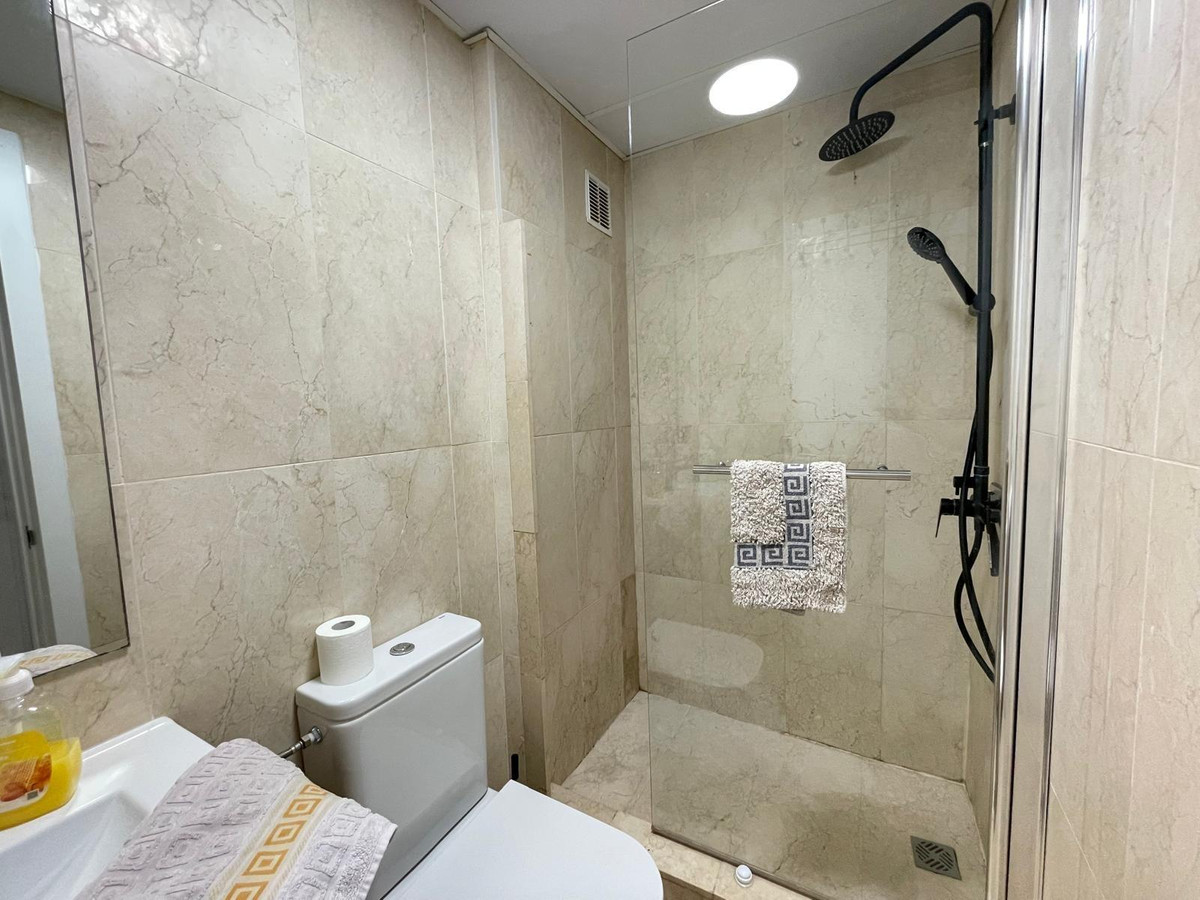 Se vende Apartamento Planta Media de 1 dormitorios en Costa Del Sol, Málaga, España