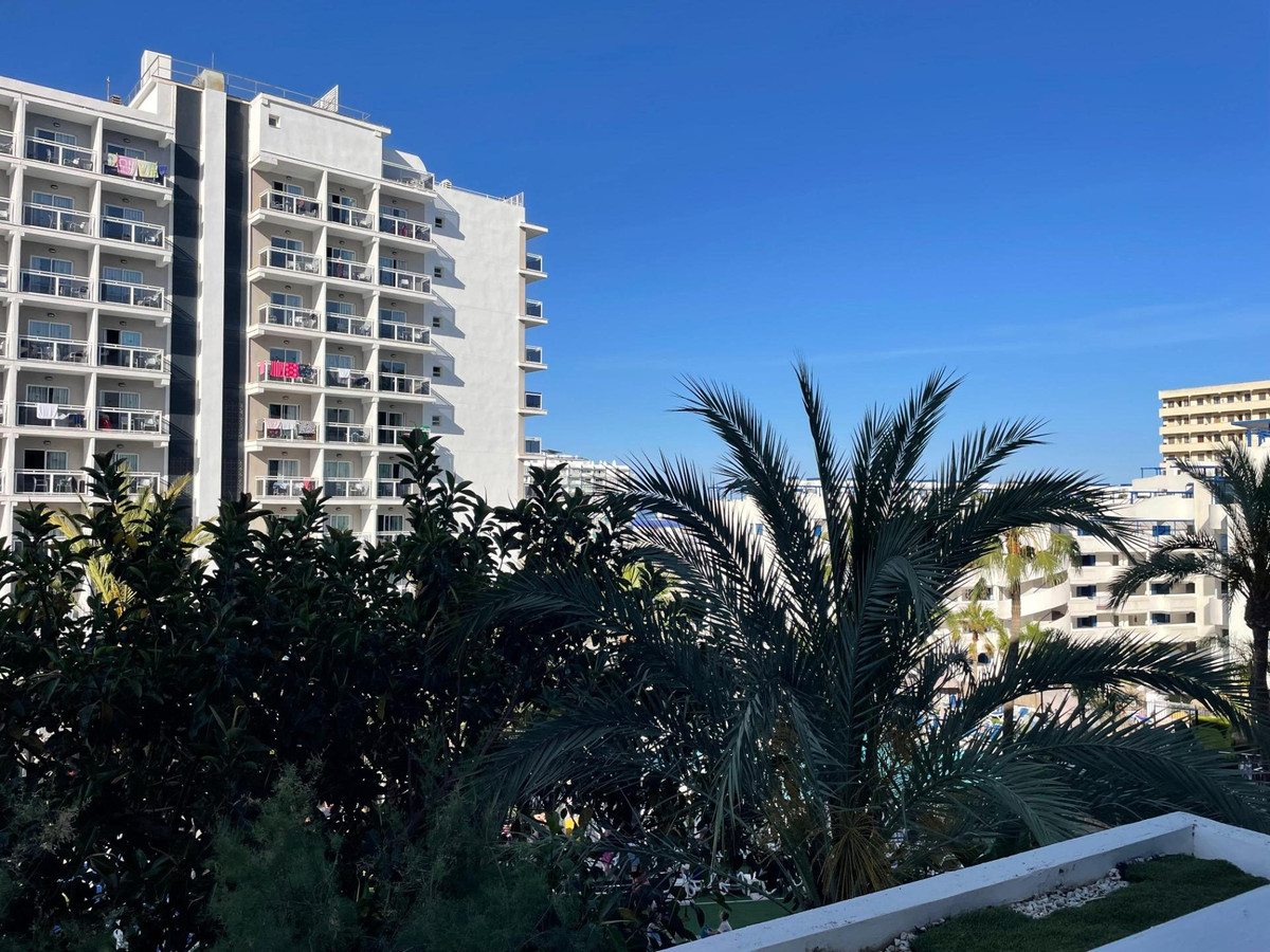 Se vende Apartamento Planta Media de 1 dormitorios en Costa Del Sol, Málaga, España