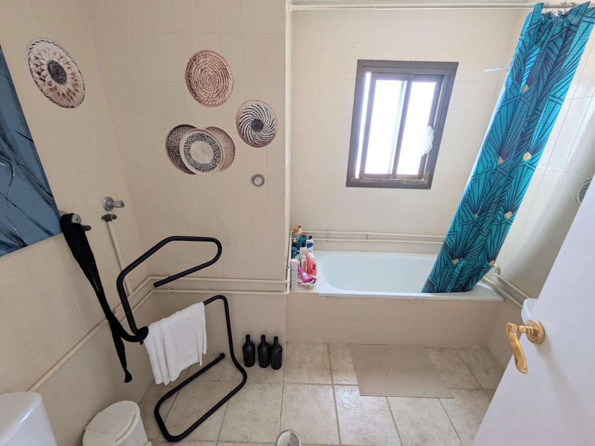 3 Bed Townhouse for sale in Benalmadena Costa Del Sol, Málaga, Spain