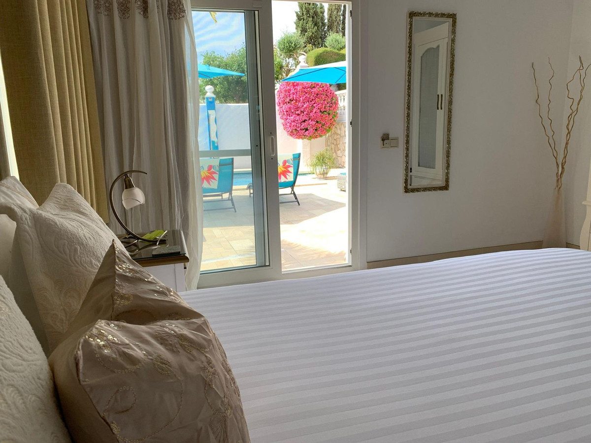 4 Bed Townhouse for sale in Benalmadena Costa Del Sol, Málaga, Spain