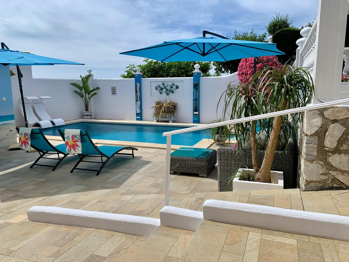4 Bed Townhouse for sale in Benalmadena Costa Del Sol, Málaga, Spain