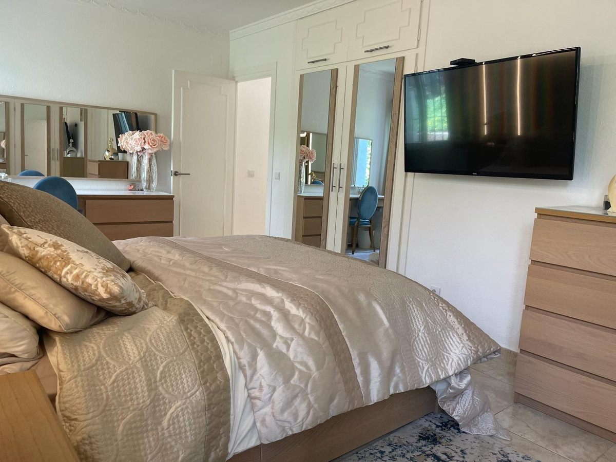 2 Bed Apartment for sale in Mijas Costa Del Sol, Málaga, Spain