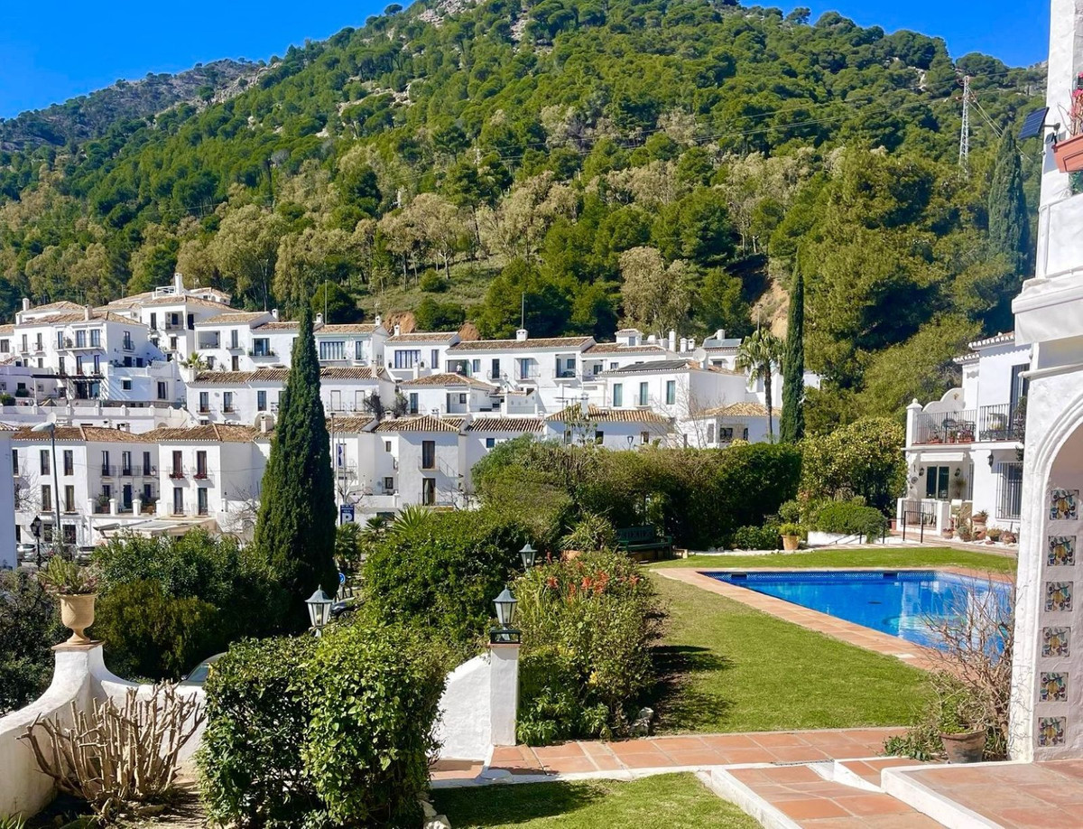 2 Bed Apartment for sale in Mijas Costa Del Sol, Málaga, Spain