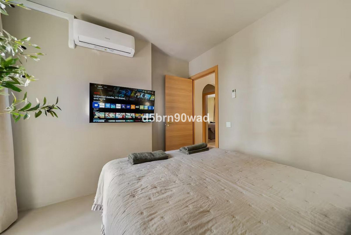 3 Bed Apartment for sale in Marbella Costa Del Sol, Málaga, Spain