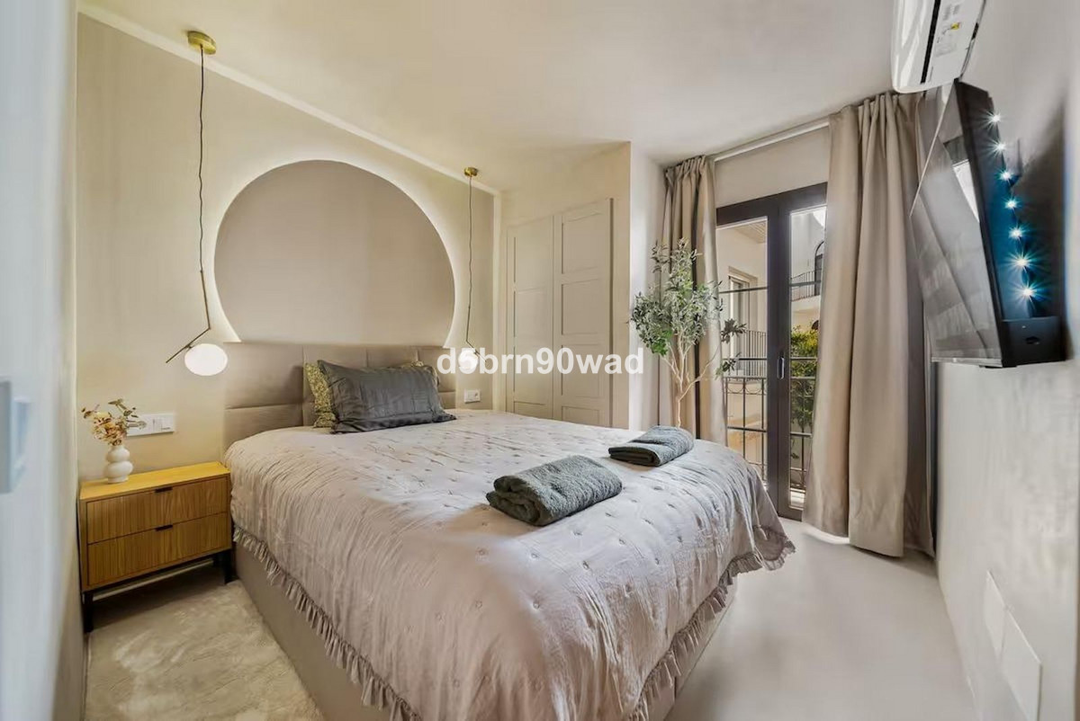 3 Bed Apartment for sale in Marbella Costa Del Sol, Málaga, Spain