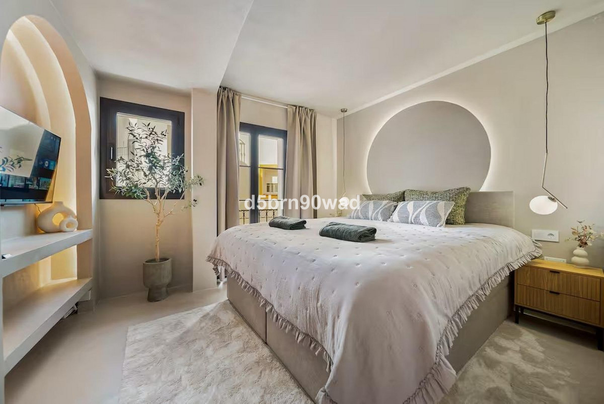 3 Bed Apartment for sale in Marbella Costa Del Sol, Málaga, Spain
