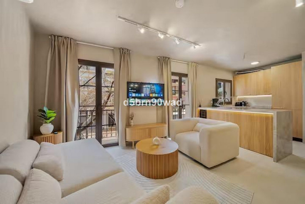 3 Bed Apartment for sale in Marbella Costa Del Sol, Málaga, Spain