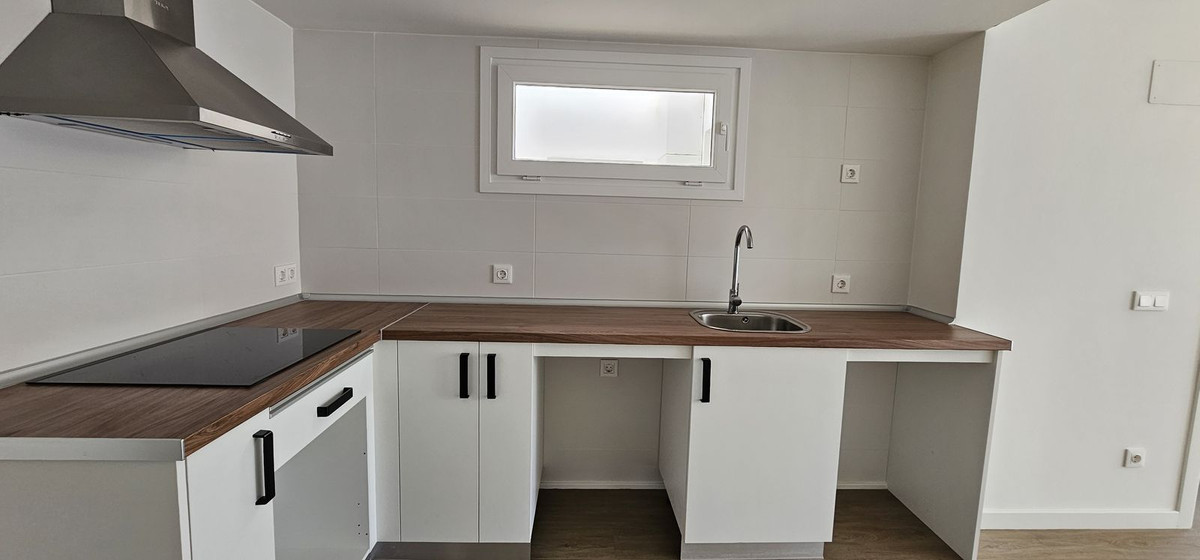 Se vende Apartamento Planta Media de 2 dormitorios en Costa Del Sol, Málaga, España