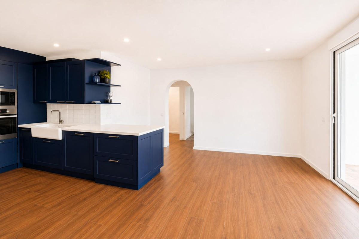 5 Bed Townhouse for sale in Estepona Costa Del Sol, Málaga, Spain