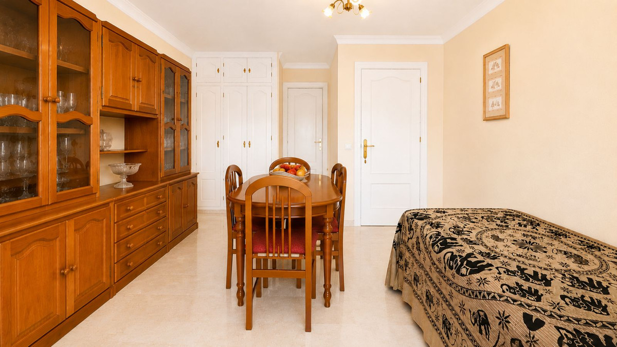 3 Bed Apartment for sale in Estepona Costa Del Sol, Málaga, Spain