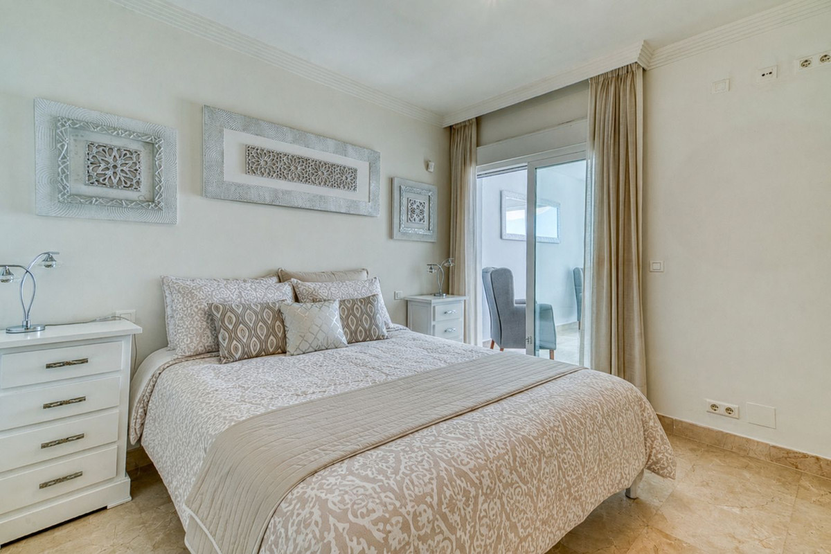 2 Bed Apartment for sale in Estepona Costa Del Sol, Málaga, Spain