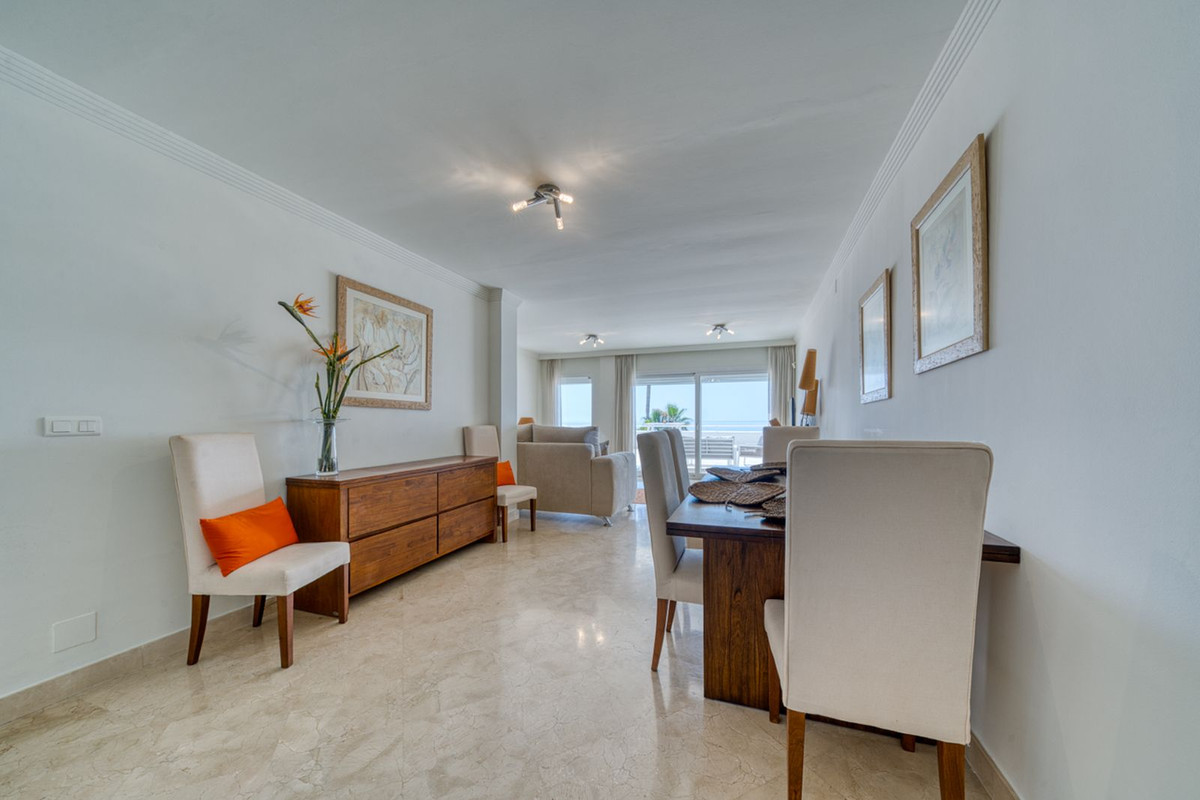 2 Bed Apartment for sale in Estepona Costa Del Sol, Málaga, Spain