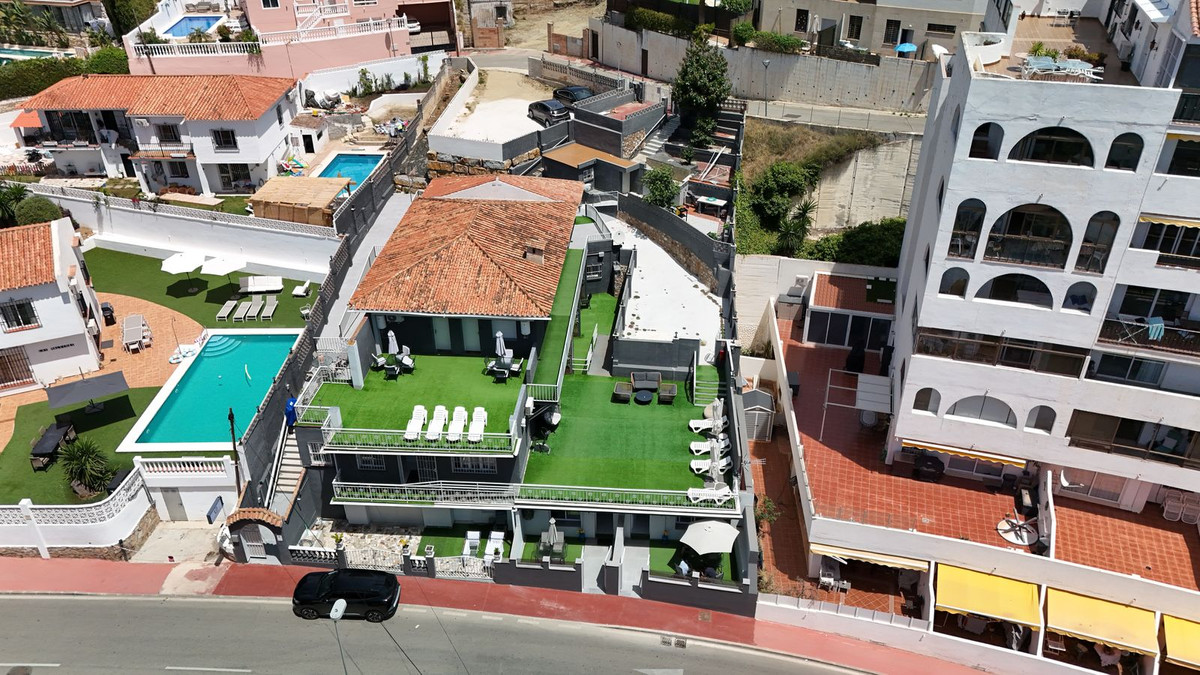 13 Bed Commercial unit for sale in Fuengirola Costa Del Sol, Málaga, Spain