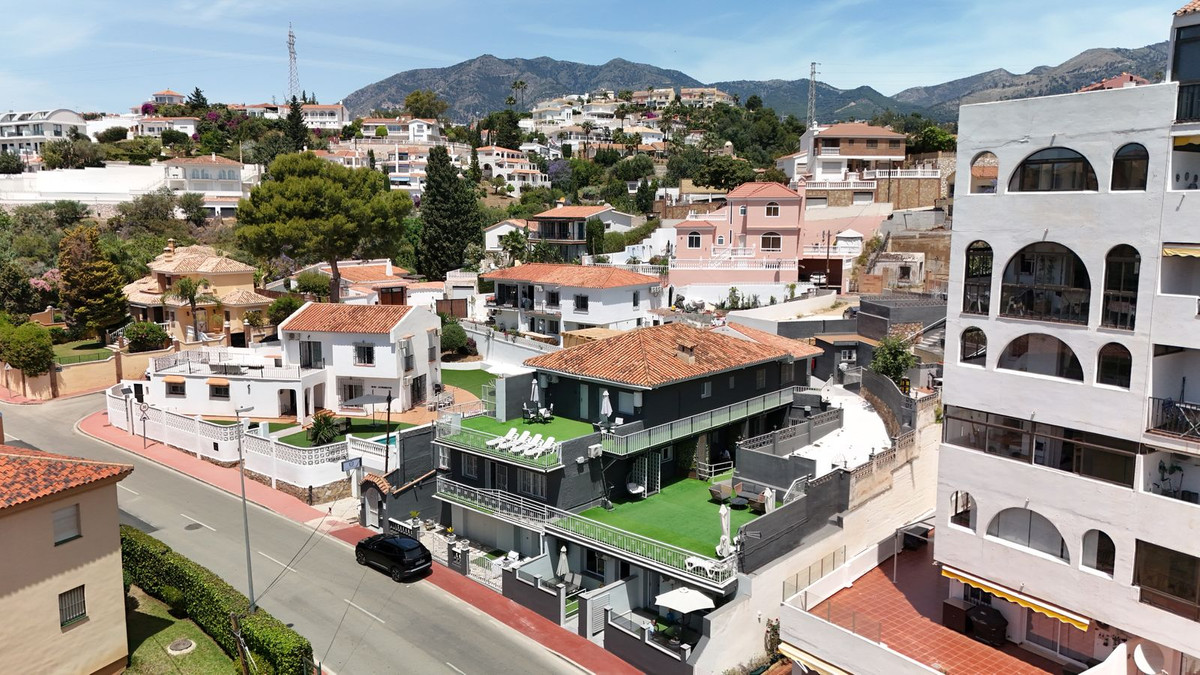 13 Bed Commercial unit for sale in Fuengirola Costa Del Sol, Málaga, Spain