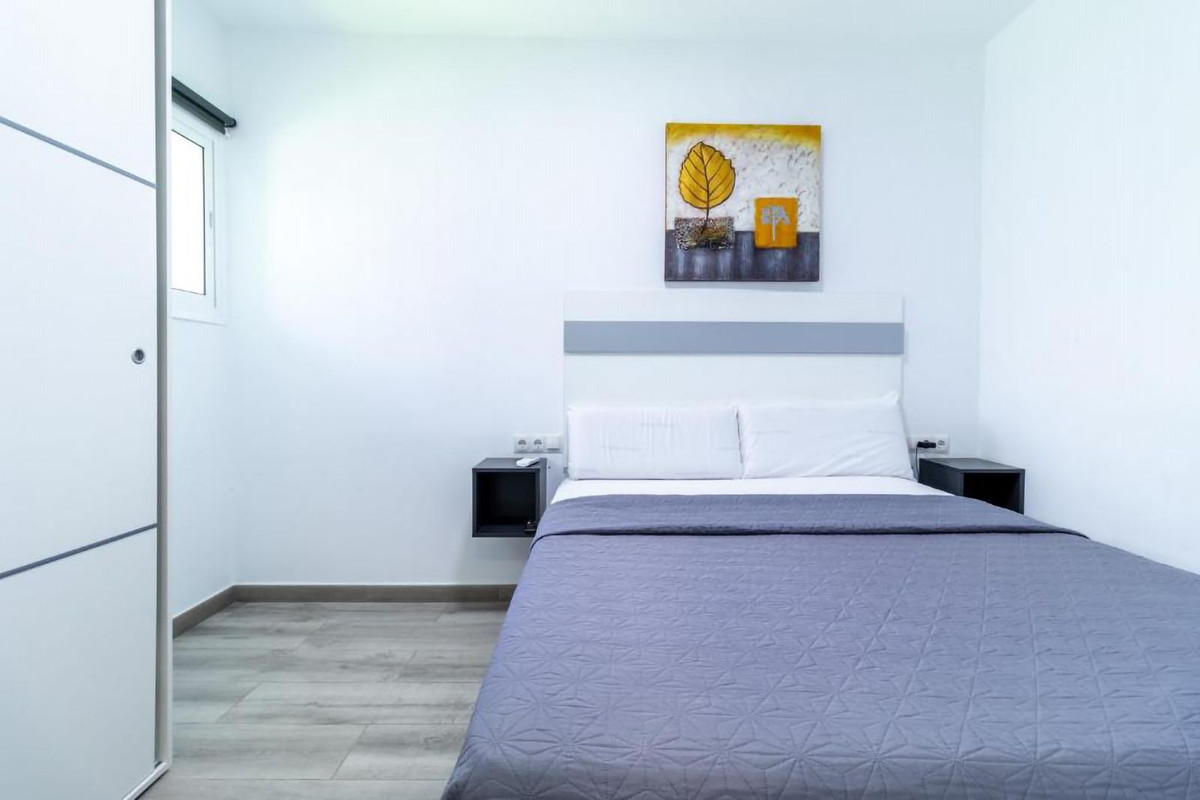 13 Bed Commercial unit for sale in Fuengirola Costa Del Sol, Málaga, Spain