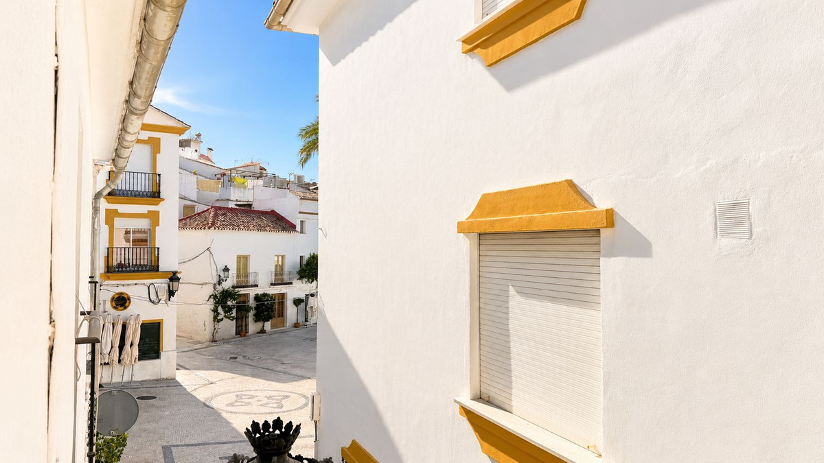 2 Bed Townhouse for sale in Ojén Costa Del Sol, Málaga, Spain