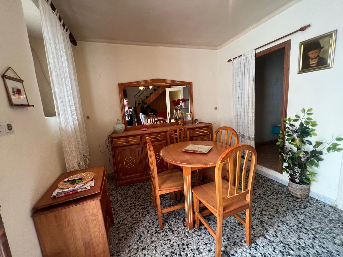 Se vende Pareada de 6 dormitorios en Costa Del Sol, Málaga, España