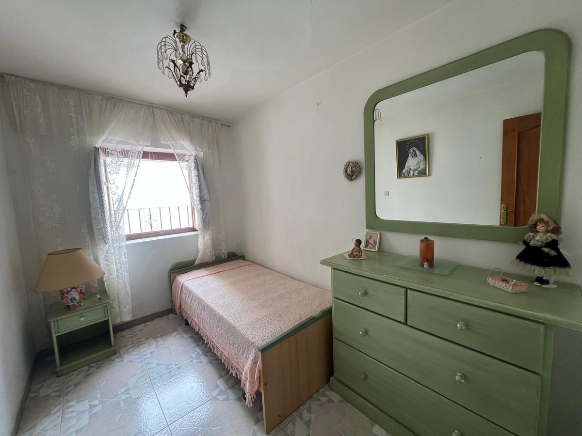 Se vende Pareada de 6 dormitorios en Costa Del Sol, Málaga, España