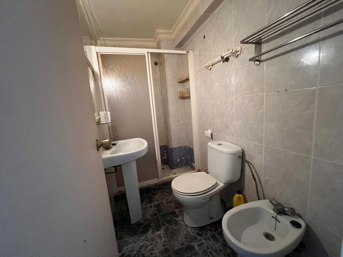 Se vende Pareada de 6 dormitorios en Costa Del Sol, Málaga, España