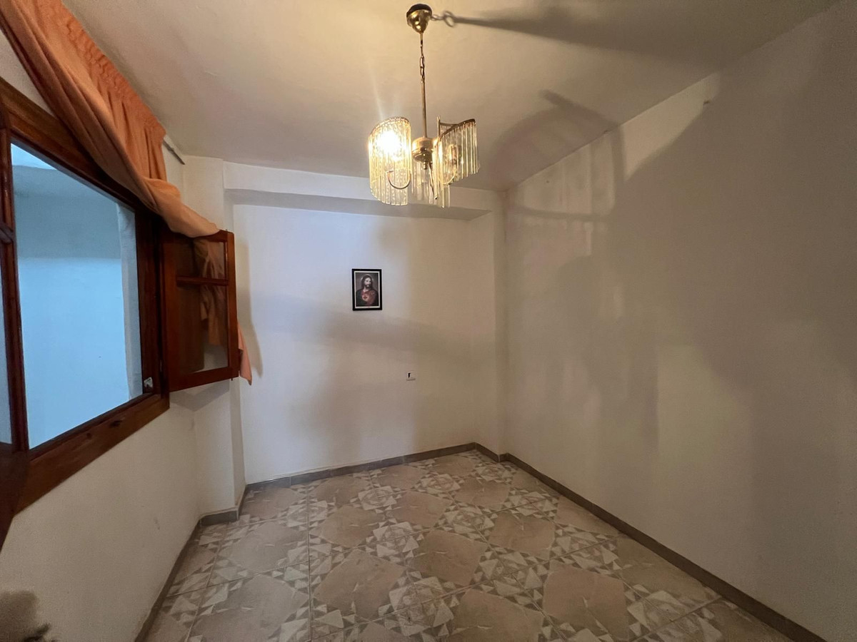 Se vende Pareada de 6 dormitorios en Costa Del Sol, Málaga, España