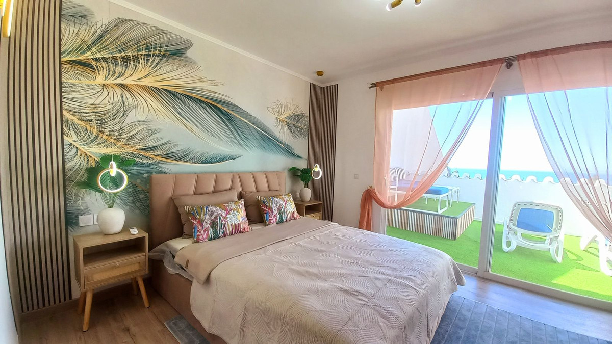 4 Bed Townhouse for sale in Calahonda Costa Del Sol, Málaga, Spain