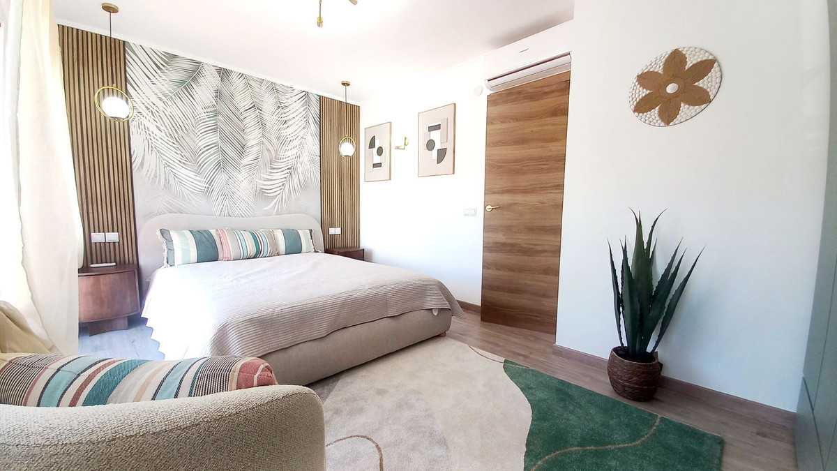 4 Bed Townhouse for sale in Calahonda Costa Del Sol, Málaga, Spain