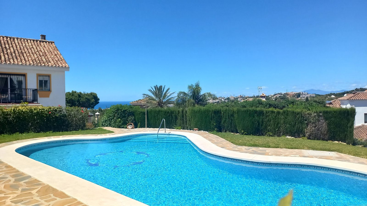 4 Bed Townhouse for sale in Calahonda Costa Del Sol, Málaga, Spain