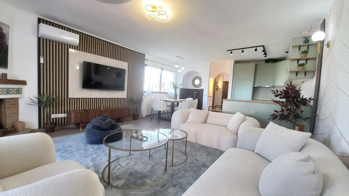 4 Bed Townhouse for sale in Calahonda Costa Del Sol, Málaga, Spain