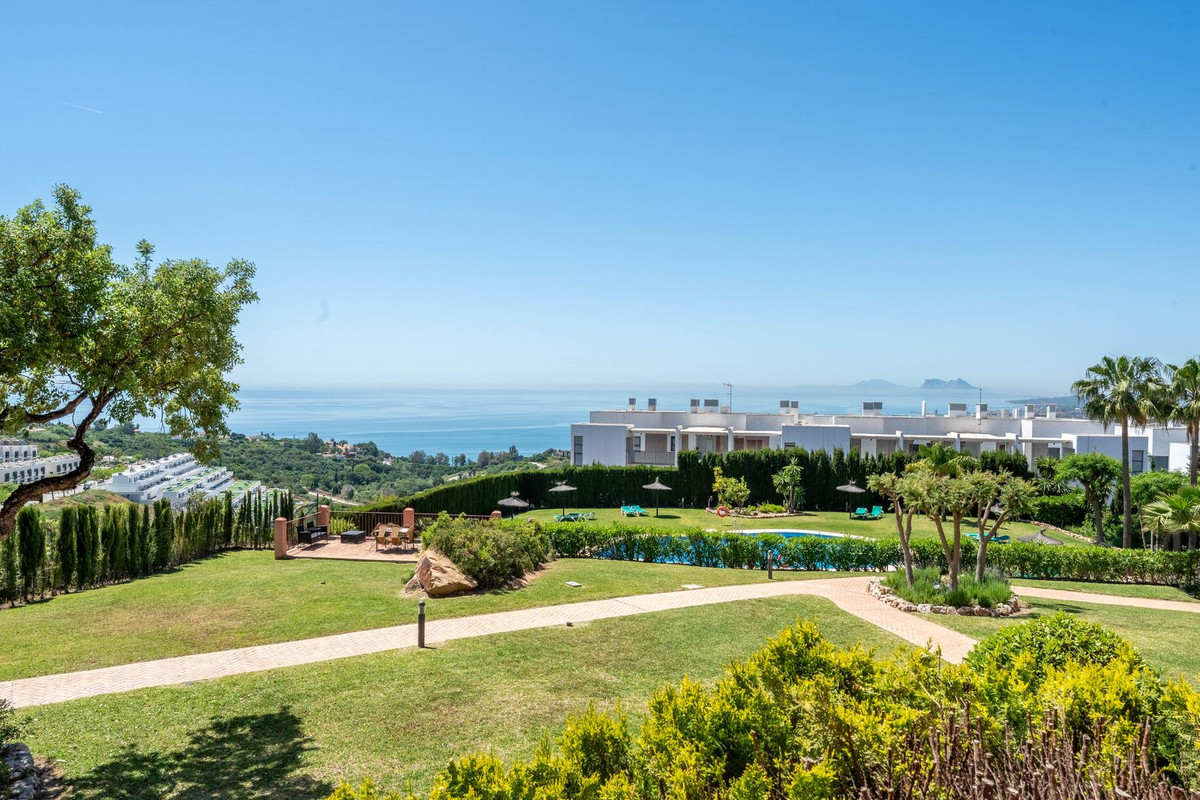 2 Bed Apartment for sale in Manilva Costa Del Sol, Málaga, Spain