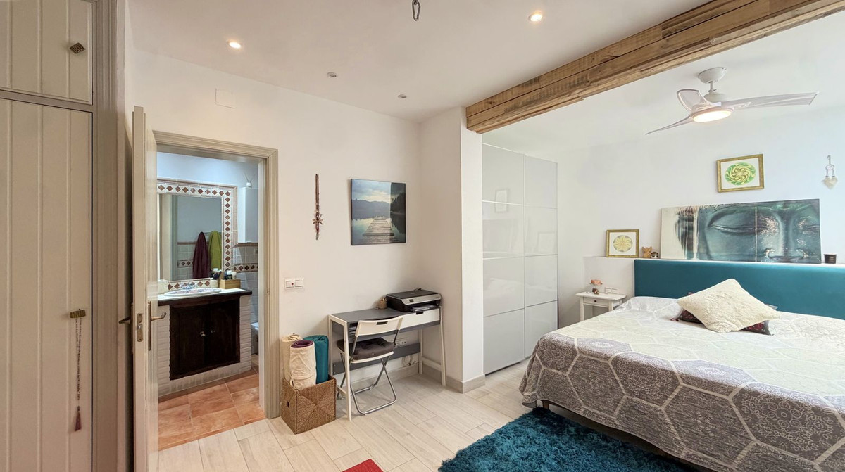 3 Bed Townhouse for sale in Benahavís Costa Del Sol, Málaga, Spain
