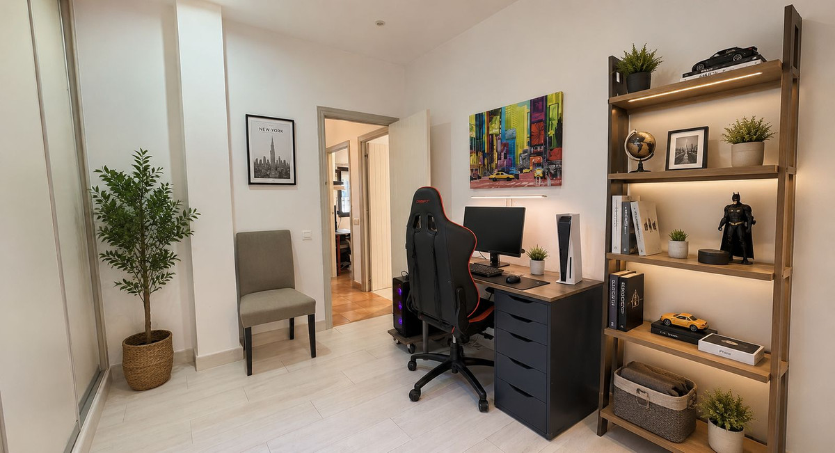 3 Bed Townhouse for sale in Benahavís Costa Del Sol, Málaga, Spain