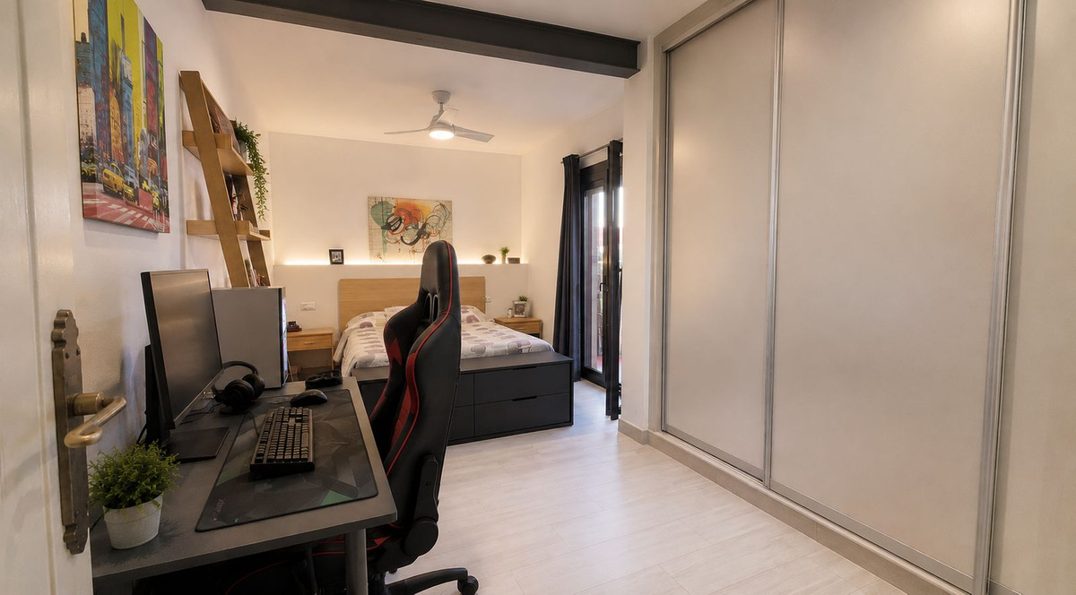 3 Bed Townhouse for sale in Benahavís Costa Del Sol, Málaga, Spain