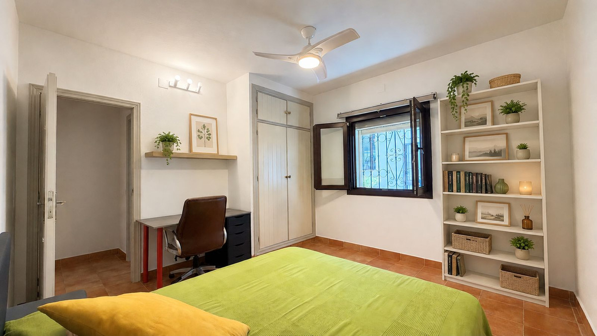 3 Bed Townhouse for sale in Benahavís Costa Del Sol, Málaga, Spain