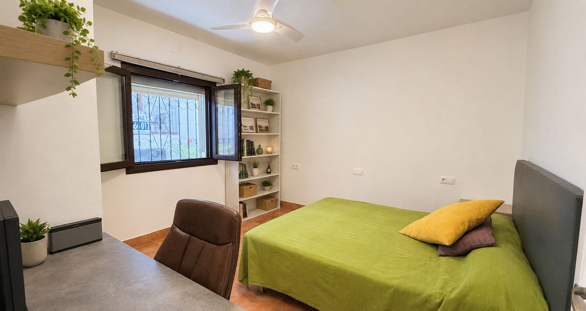 3 Bed Townhouse for sale in Benahavís Costa Del Sol, Málaga, Spain