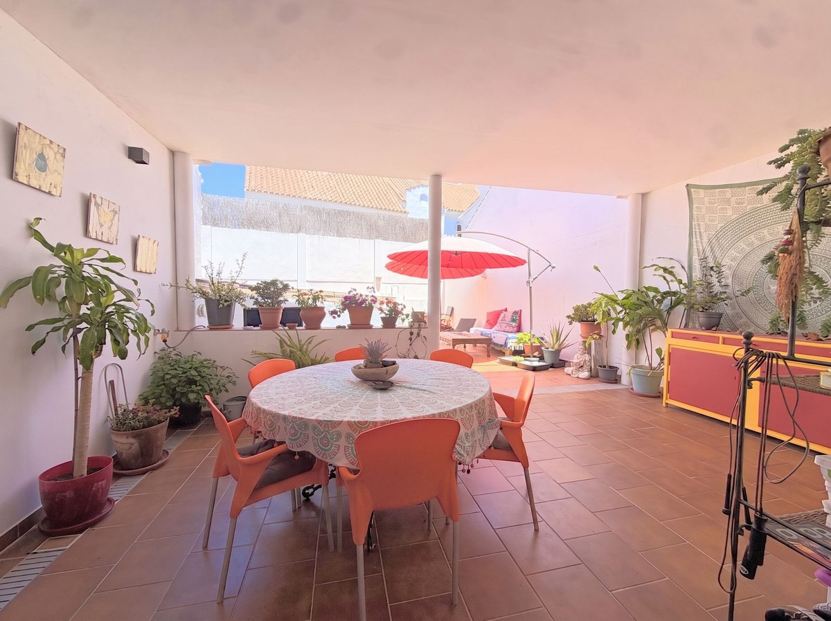 3 Bed Townhouse for sale in Benahavís Costa Del Sol, Málaga, Spain
