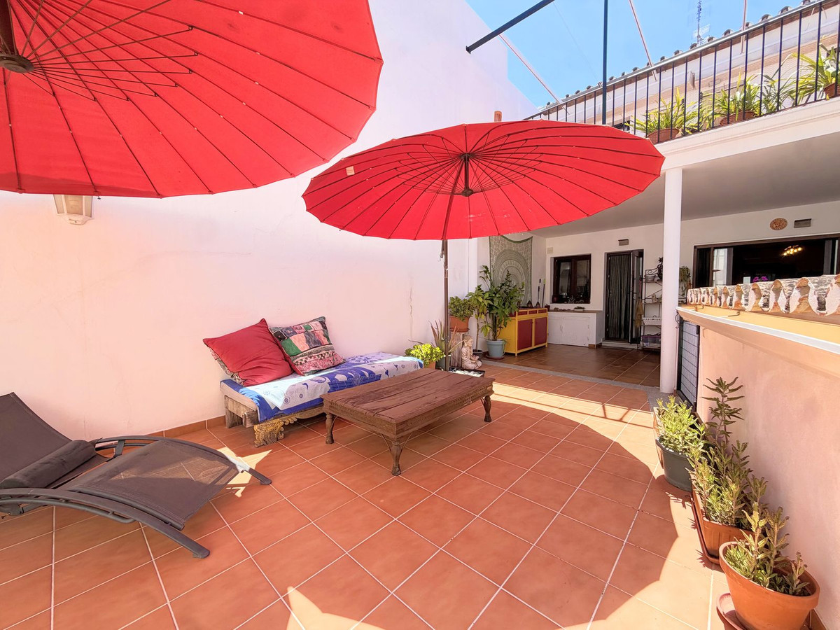 3 Bed Townhouse for sale in Benahavís Costa Del Sol, Málaga, Spain