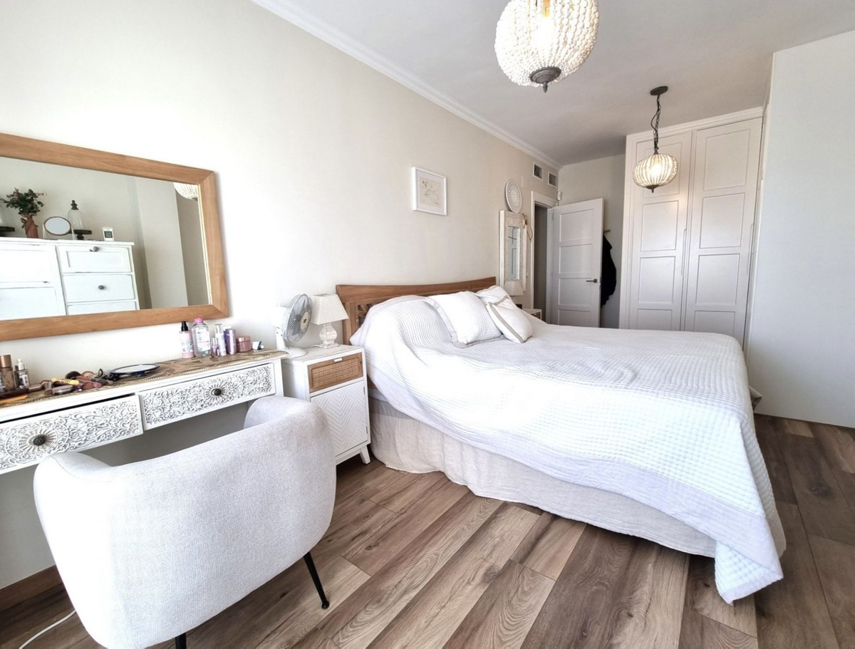 3 Bed Apartment for sale in Benalmadena Costa Costa Del Sol, Málaga, Spain