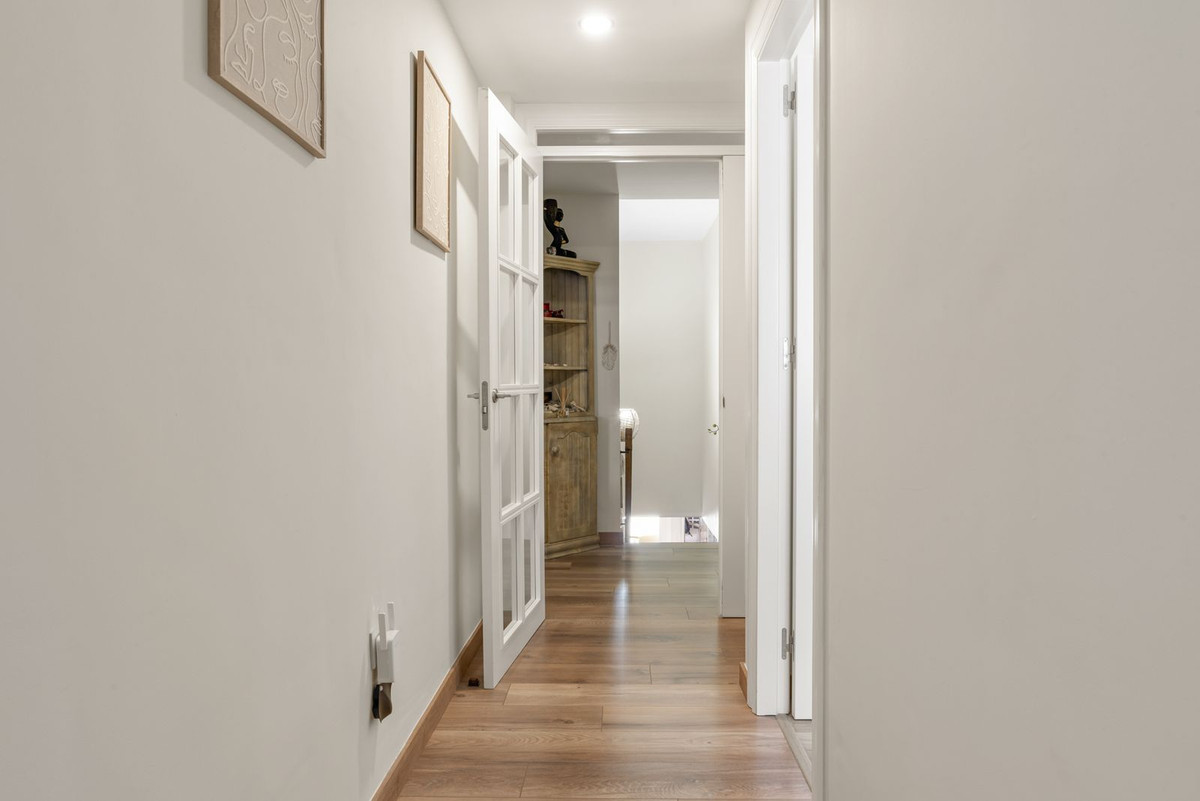 3 Bed Apartment for sale in Benalmadena Costa Costa Del Sol, Málaga, Spain