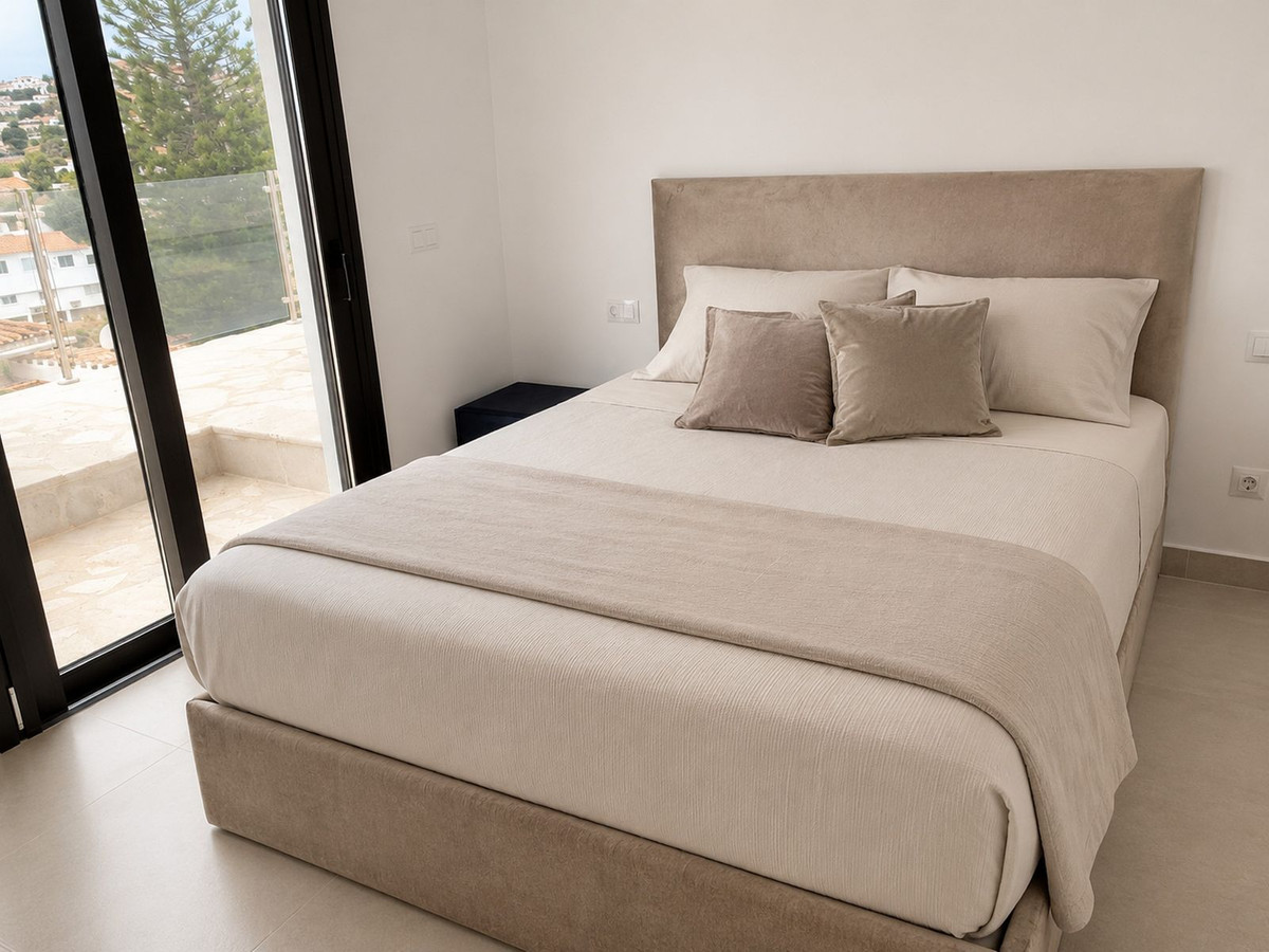 4 Bed Townhouse for sale in Fuengirola Costa Del Sol, Málaga, Spain