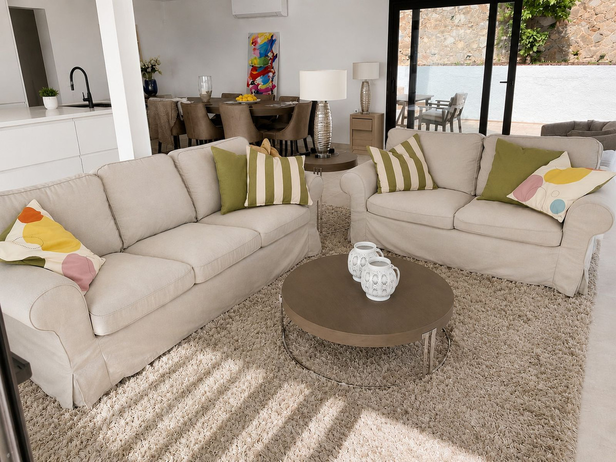 4 Bed Townhouse for sale in Fuengirola Costa Del Sol, Málaga, Spain