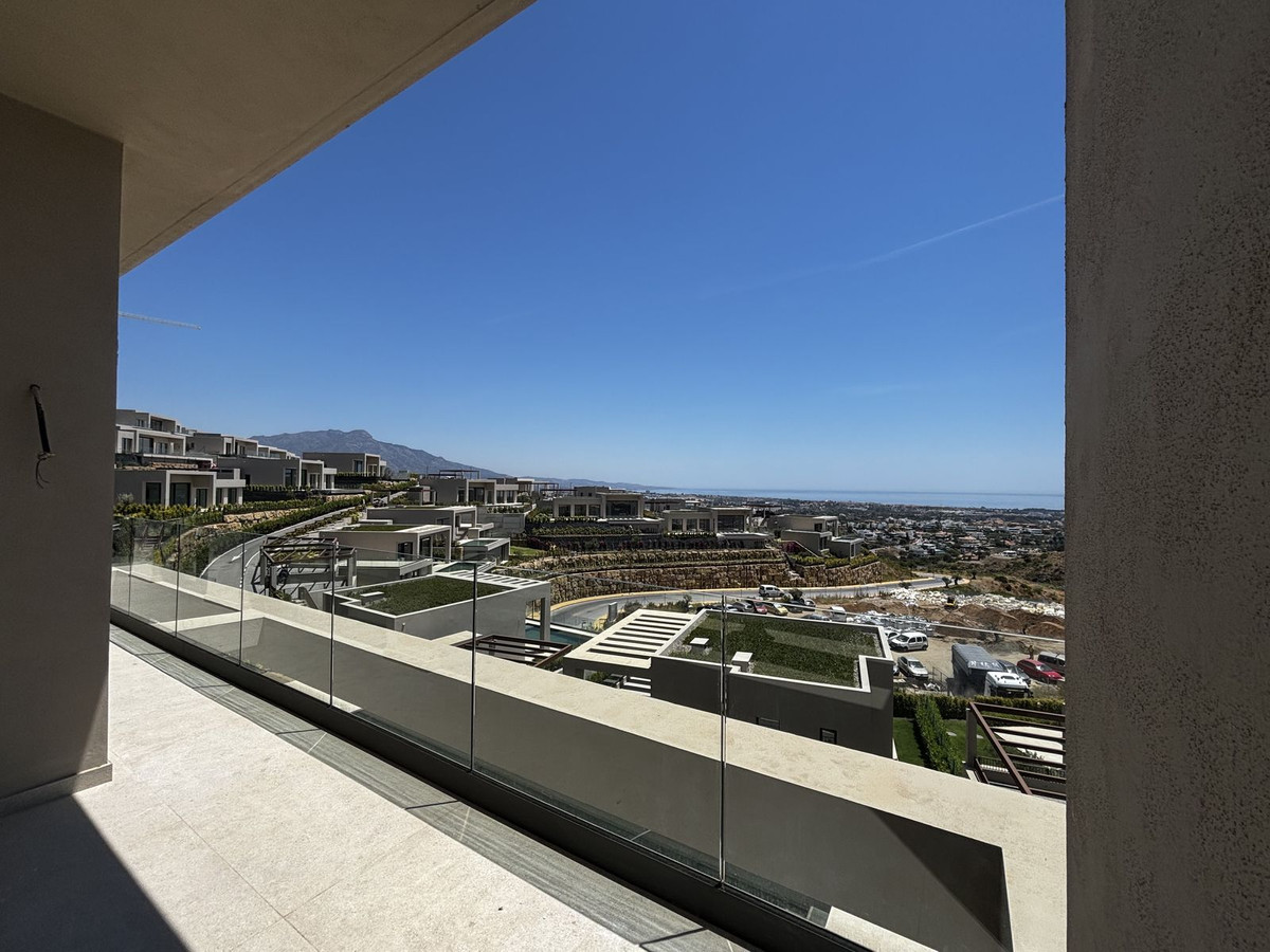 4 Bed Townhouse for sale in Benahavís Costa Del Sol, Málaga, Spain