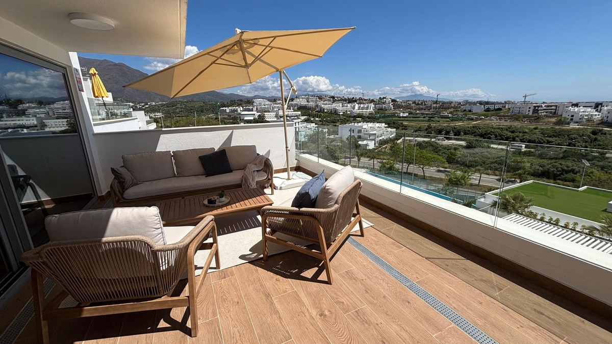 2 Bed Apartment for sale in Estepona Costa Del Sol, Málaga, Spain