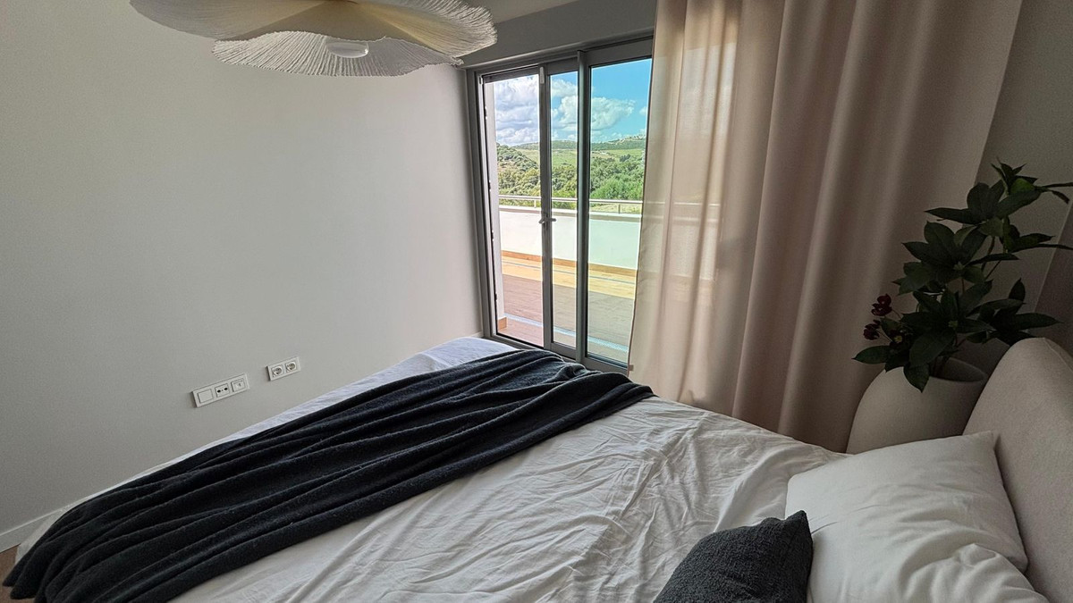 2 Bed Apartment for sale in Estepona Costa Del Sol, Málaga, Spain