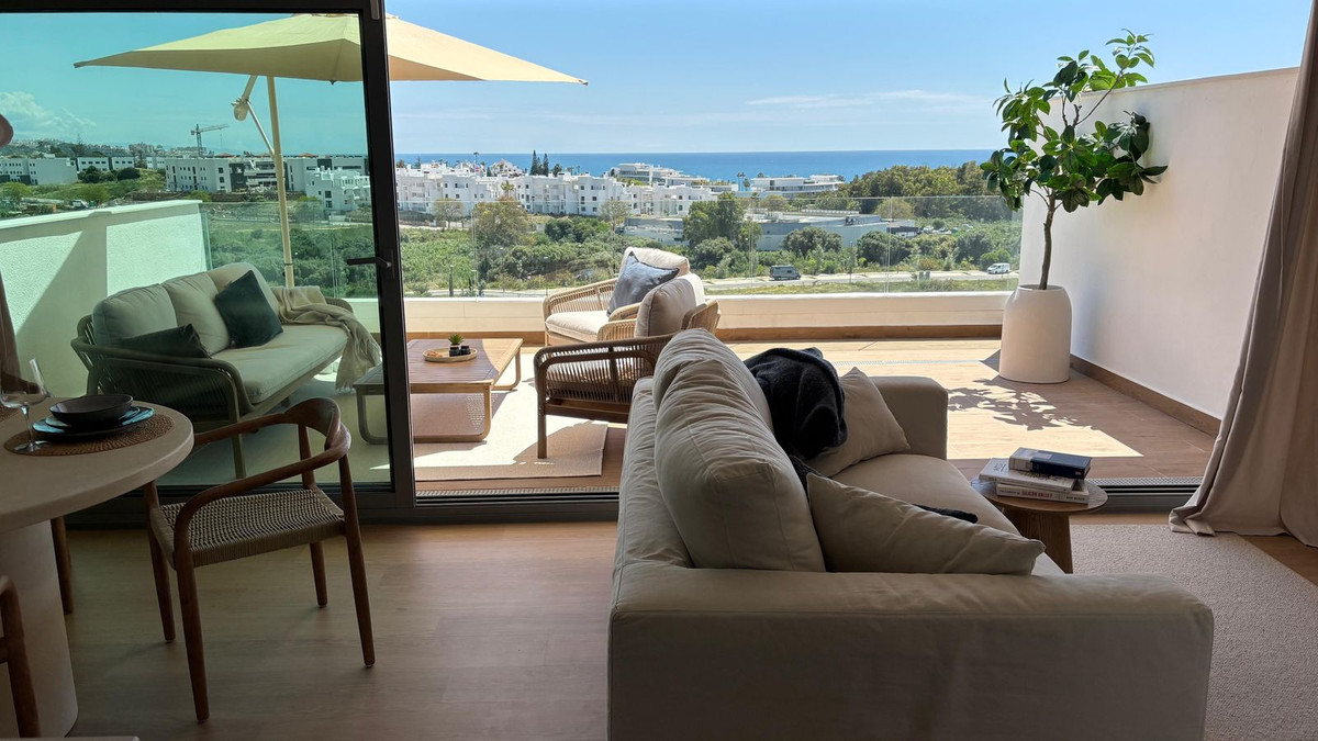 2 Bed Apartment for sale in Estepona Costa Del Sol, Málaga, Spain