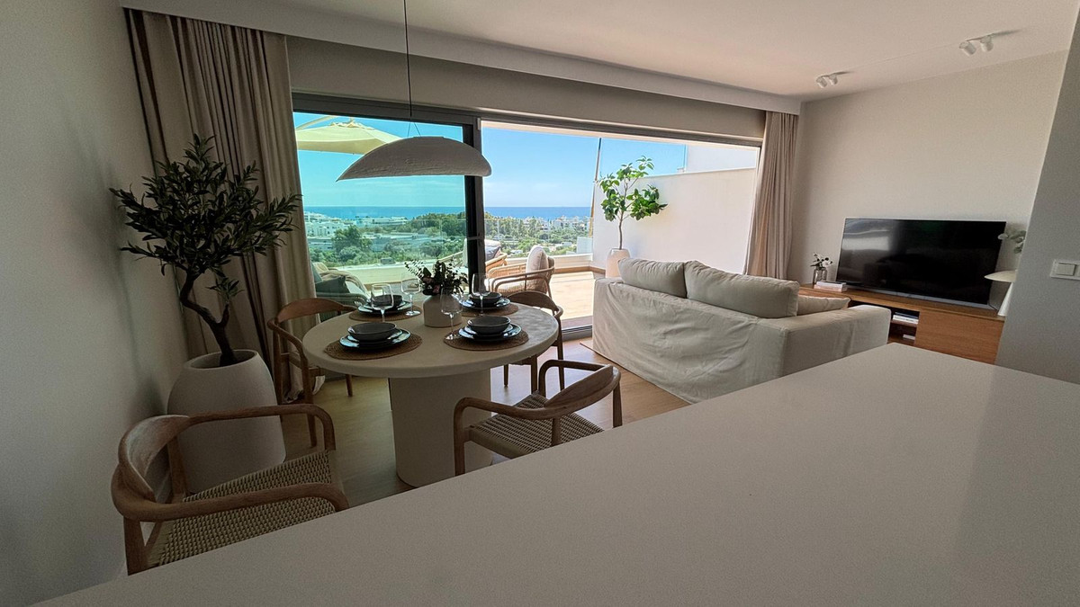 2 Bed Apartment for sale in Estepona Costa Del Sol, Málaga, Spain