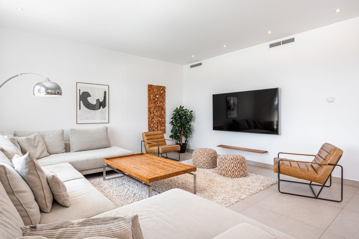 3 Bed Townhouse for sale in Nueva Andalucía Costa Del Sol, Málaga, Spain